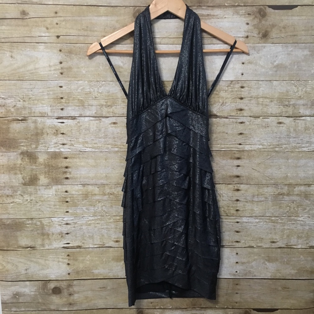 🌟Bebe ruffle shimmery gray dress 👗